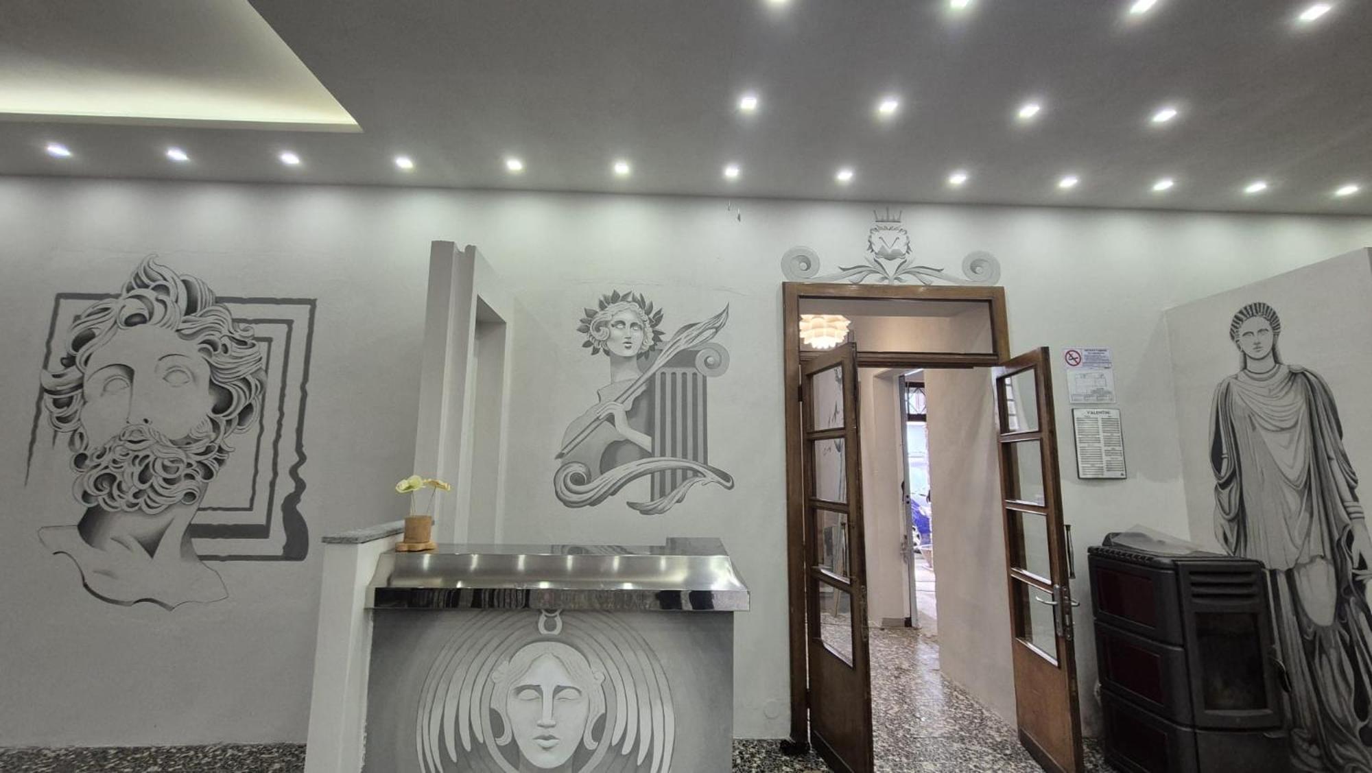 Valentini Hotel *